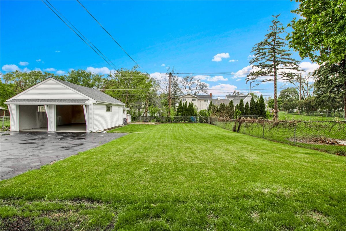 312 S Oak Street, Palatine, IL 60067