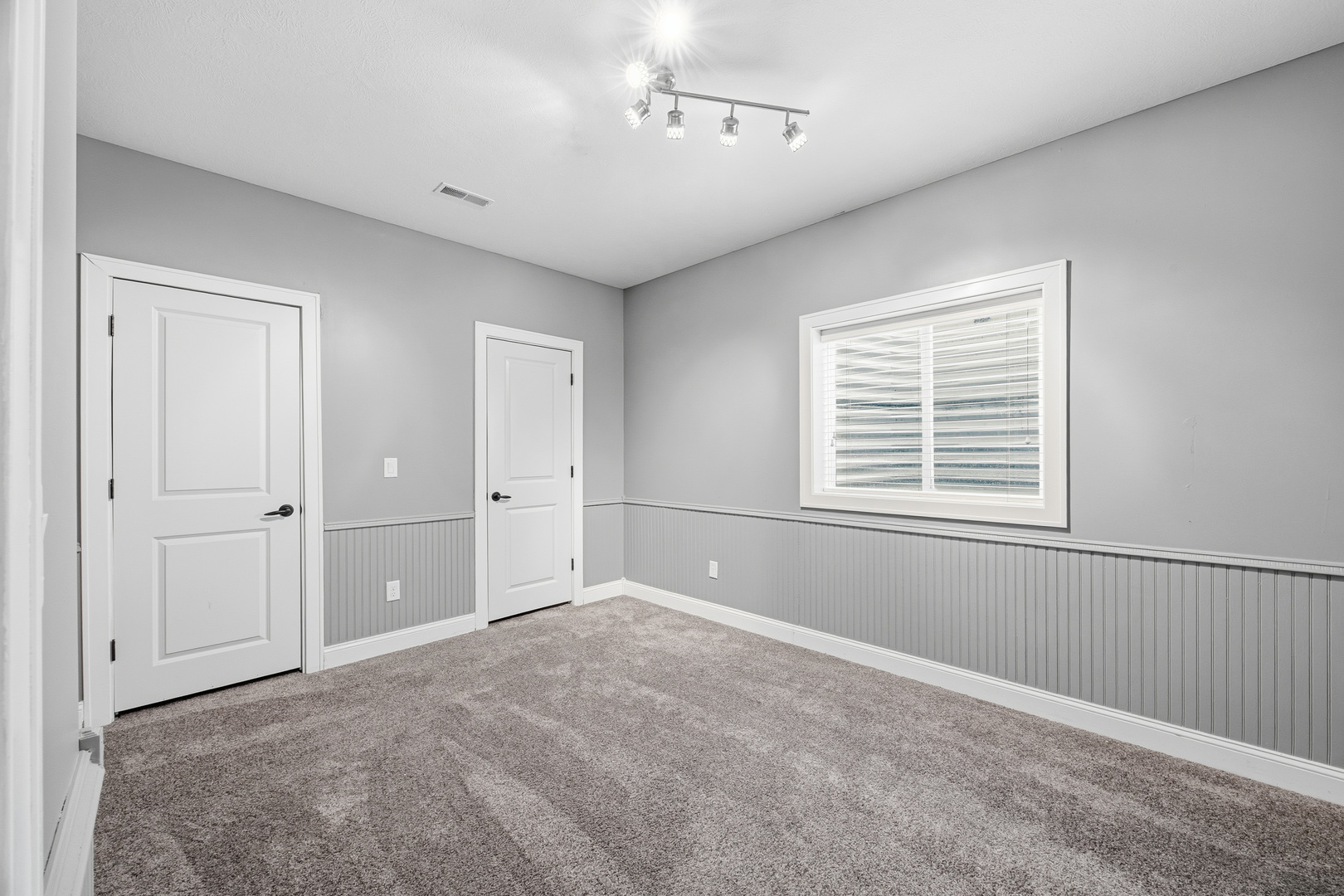 2704 Vrooman Court, Bloomington, IL 61704