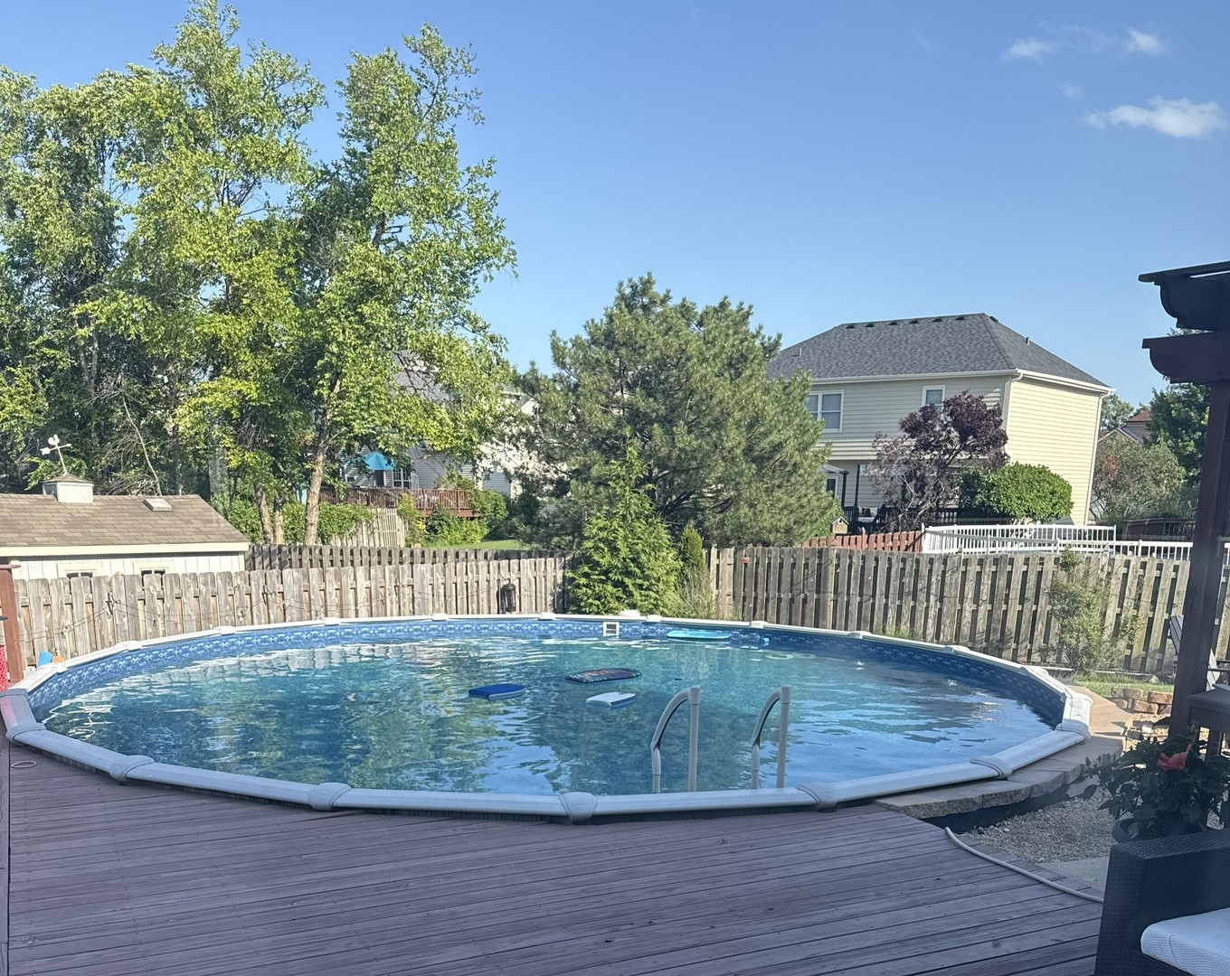 398 Essex Drive, Oswego, IL 60543