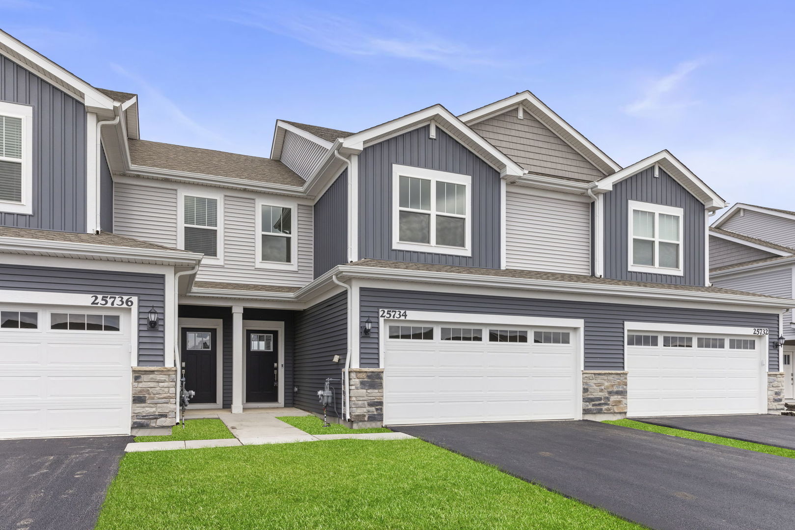 25734 W Wakefield Drive, Plainfield, IL 60544