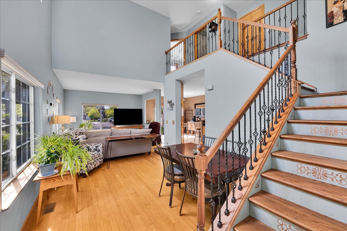 263 Nicole Drive #A, South Elgin, IL 60177