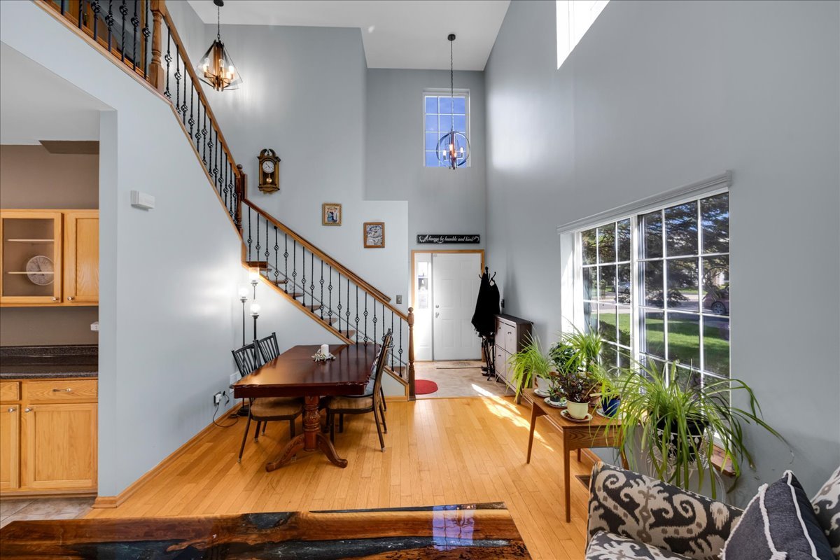 263 Nicole Drive #A, South Elgin, IL 60177