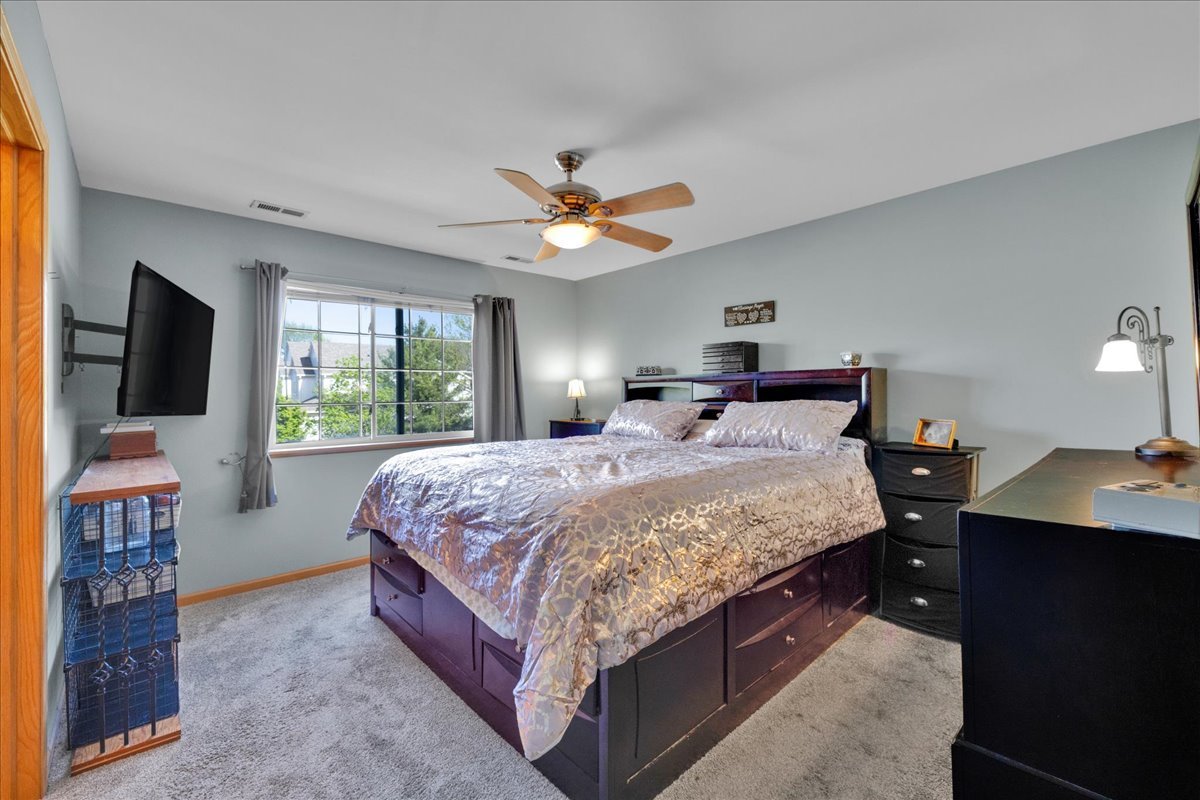 263 Nicole Drive #A, South Elgin, IL 60177