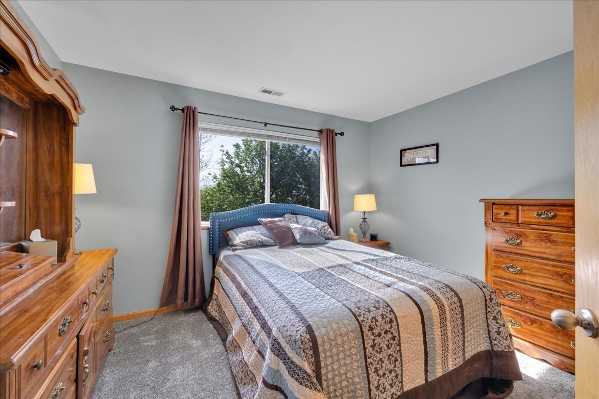 263 Nicole Drive #A, South Elgin, IL 60177