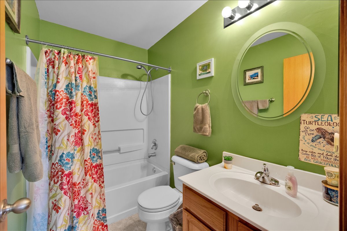 263 Nicole Drive #A, South Elgin, IL 60177