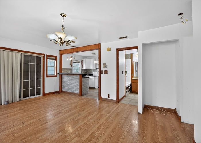 25174 W Claridan Avenue, Antioch, IL 60002