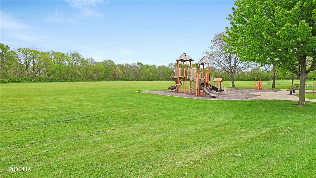 2727 Old Woods Trail #2727, Plainfield, IL 60586