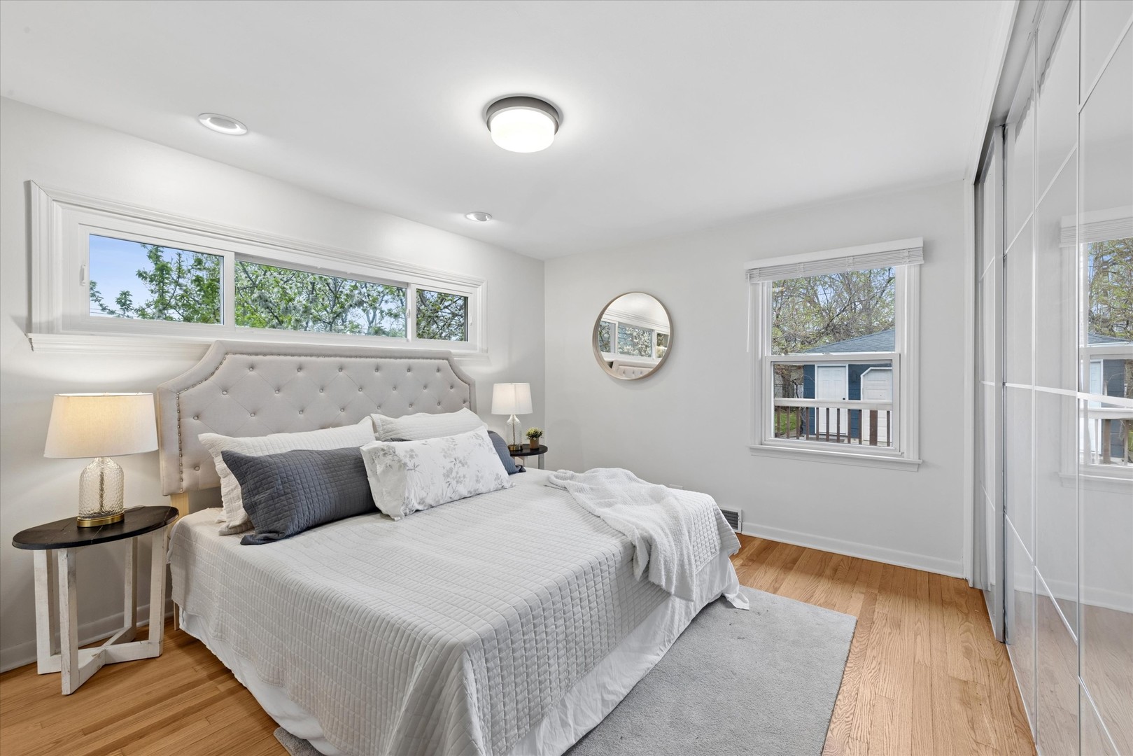 123 E Columbia Avenue, Elmhurst, IL 60126