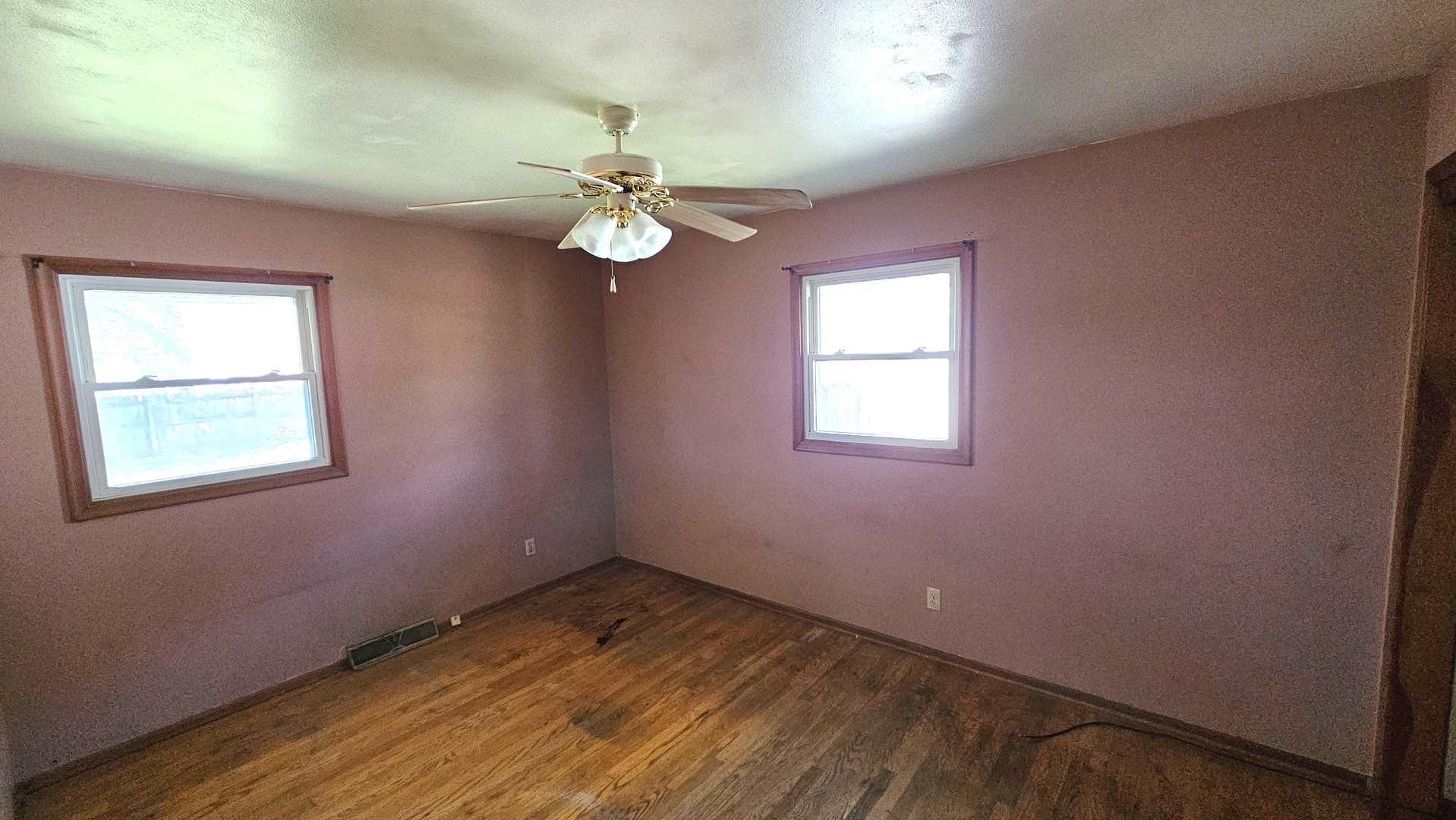 903 W 10th Street, Belvidere, IL 61008