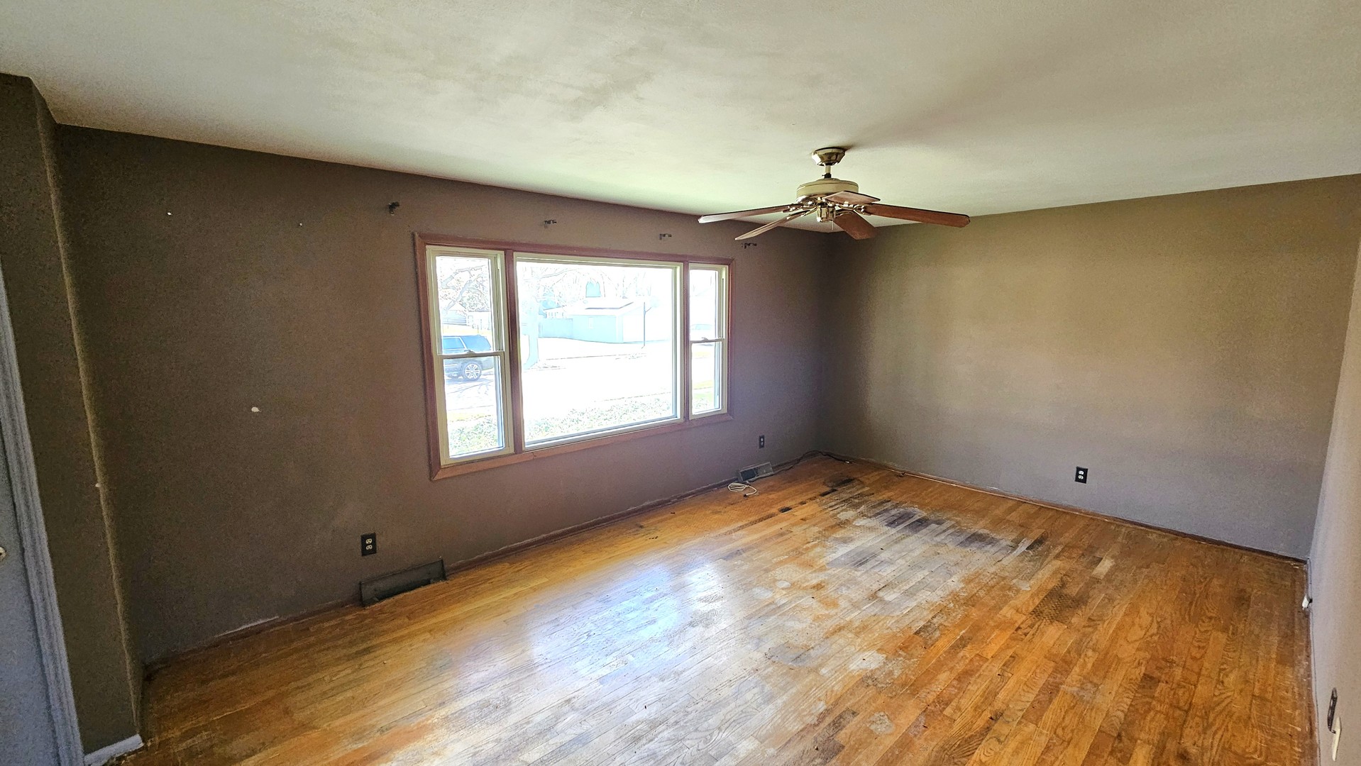 903 W 10th Street, Belvidere, IL 61008