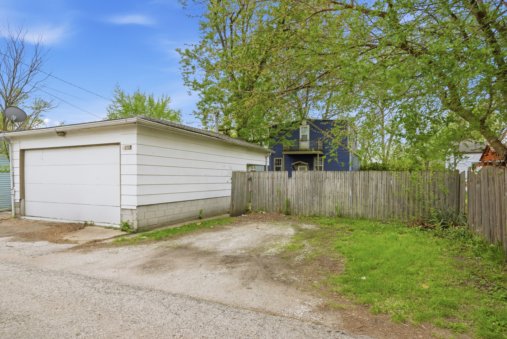 18409 Oakwood Avenue, Lansing, IL 60438