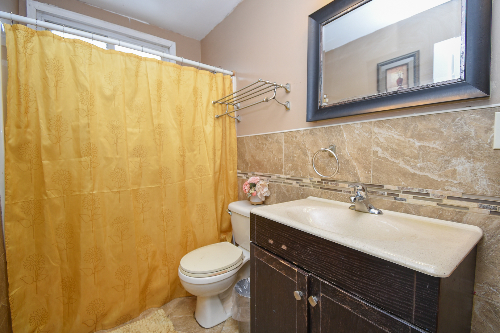 2042 GIDEON Avenue, Zion, IL 60099