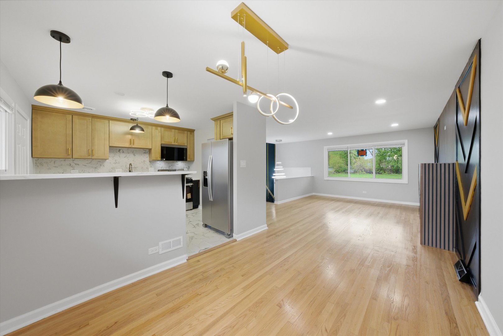 16611 Marshfield Avenue, Markham, IL 60428