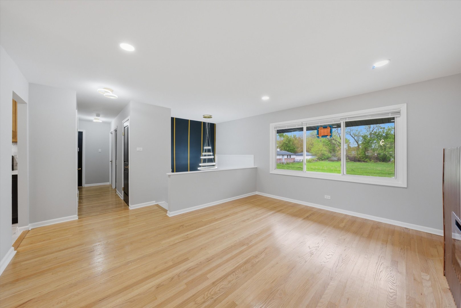 16611 Marshfield Avenue, Markham, IL 60428