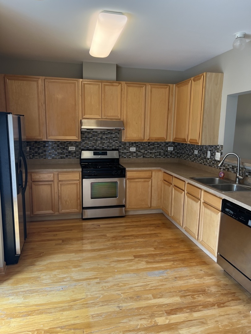 863 PHEASANT Trail, St. Charles, IL 60174