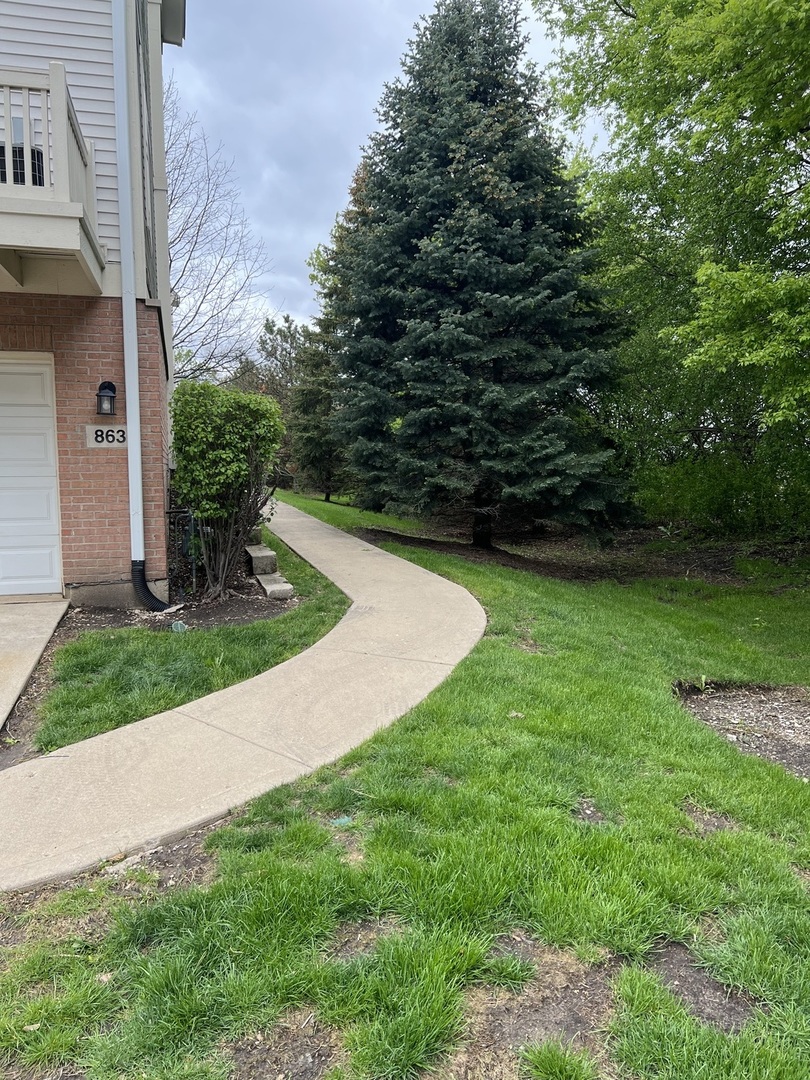 863 PHEASANT Trail, St. Charles, IL 60174