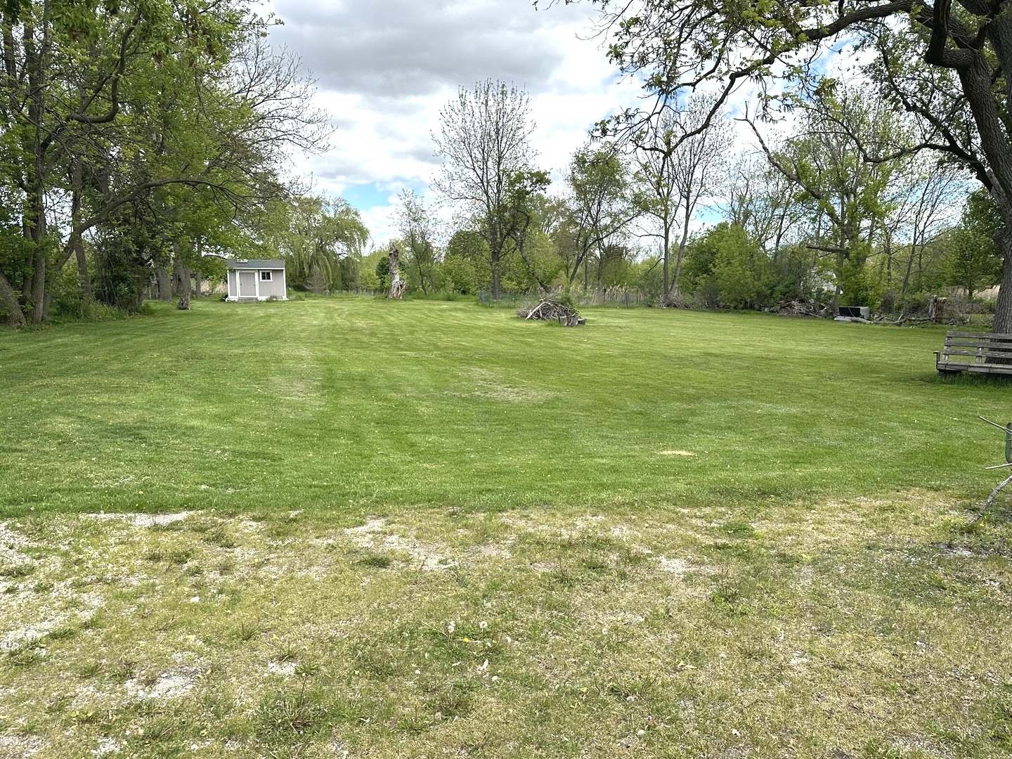 16862 W WASHINGTON Street, Gurnee, IL 60031