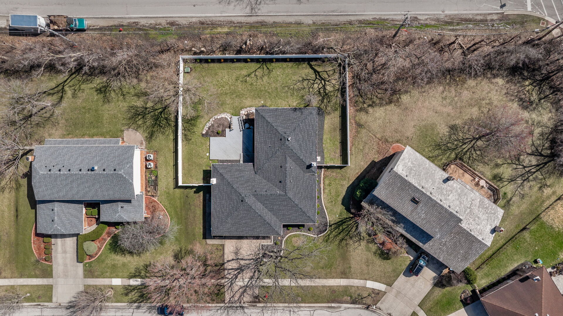 6603 Chaucer Road, Willowbrook, IL 60527