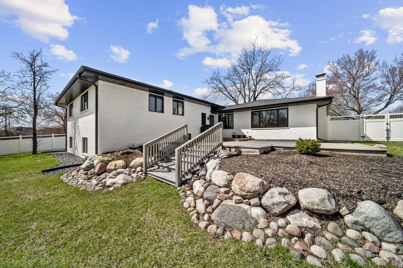 6603 Chaucer Road, Willowbrook, IL 60527