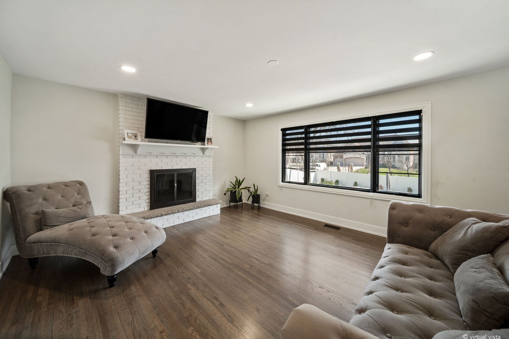 6603 Chaucer Road, Willowbrook, IL 60527
