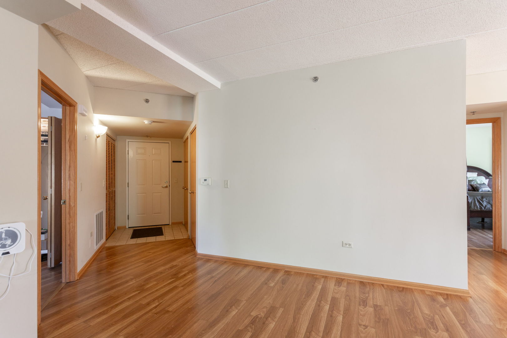 10720 S Washington Street #205, Oak Lawn, IL 60453