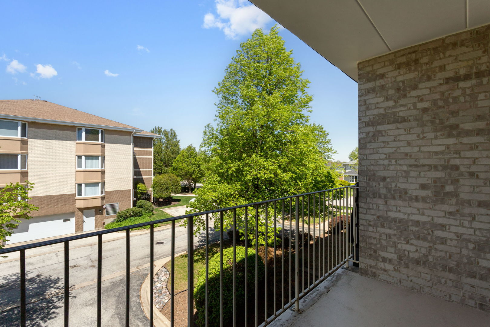 10720 S Washington Street #205, Oak Lawn, IL 60453