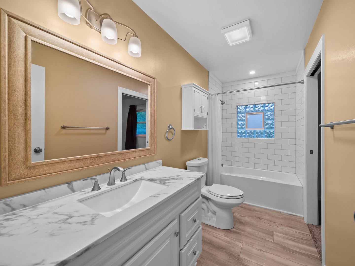 38025 N Lee Avenue, Spring Grove, IL 60081