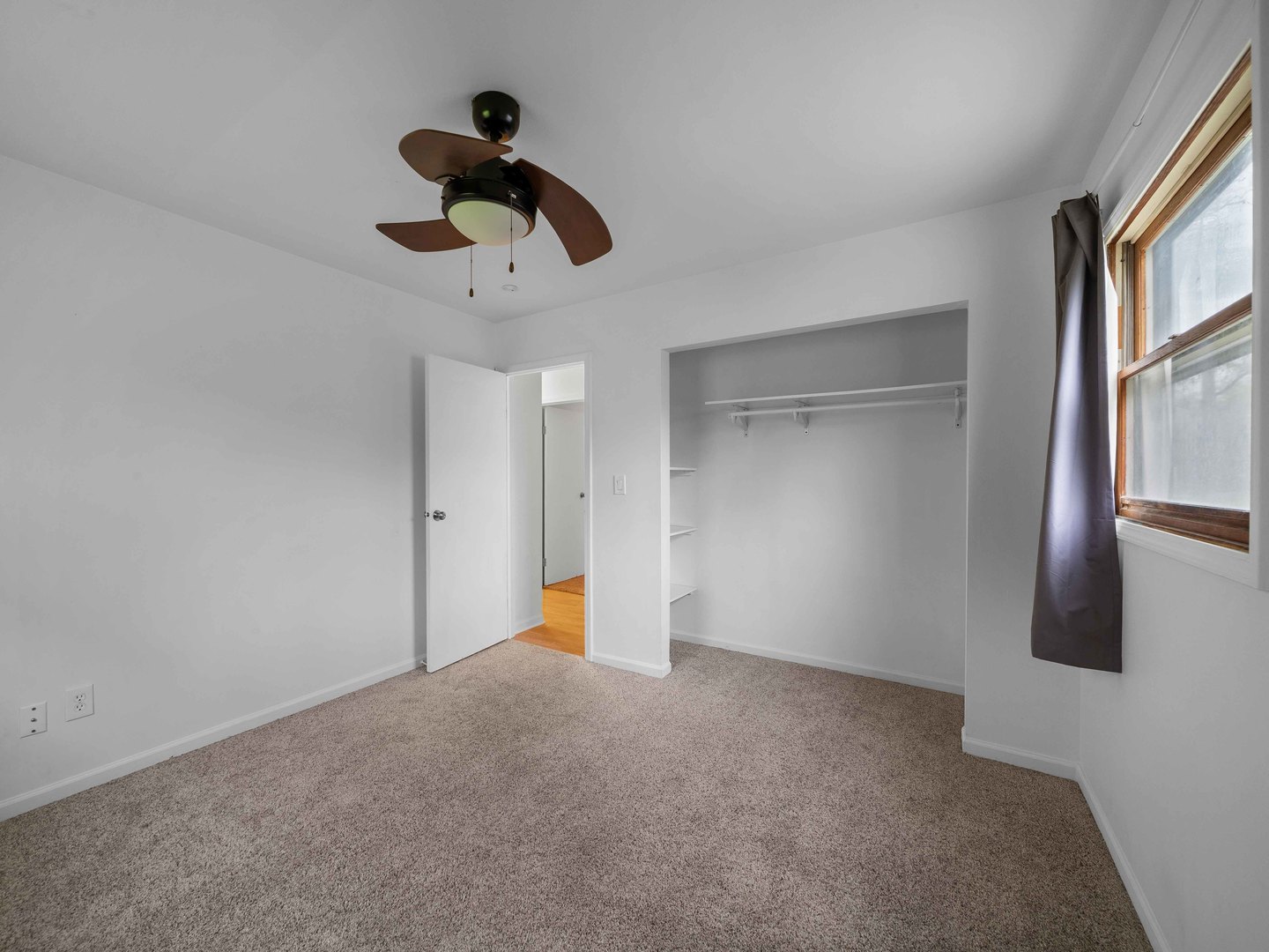 38025 N Lee Avenue, Spring Grove, IL 60081