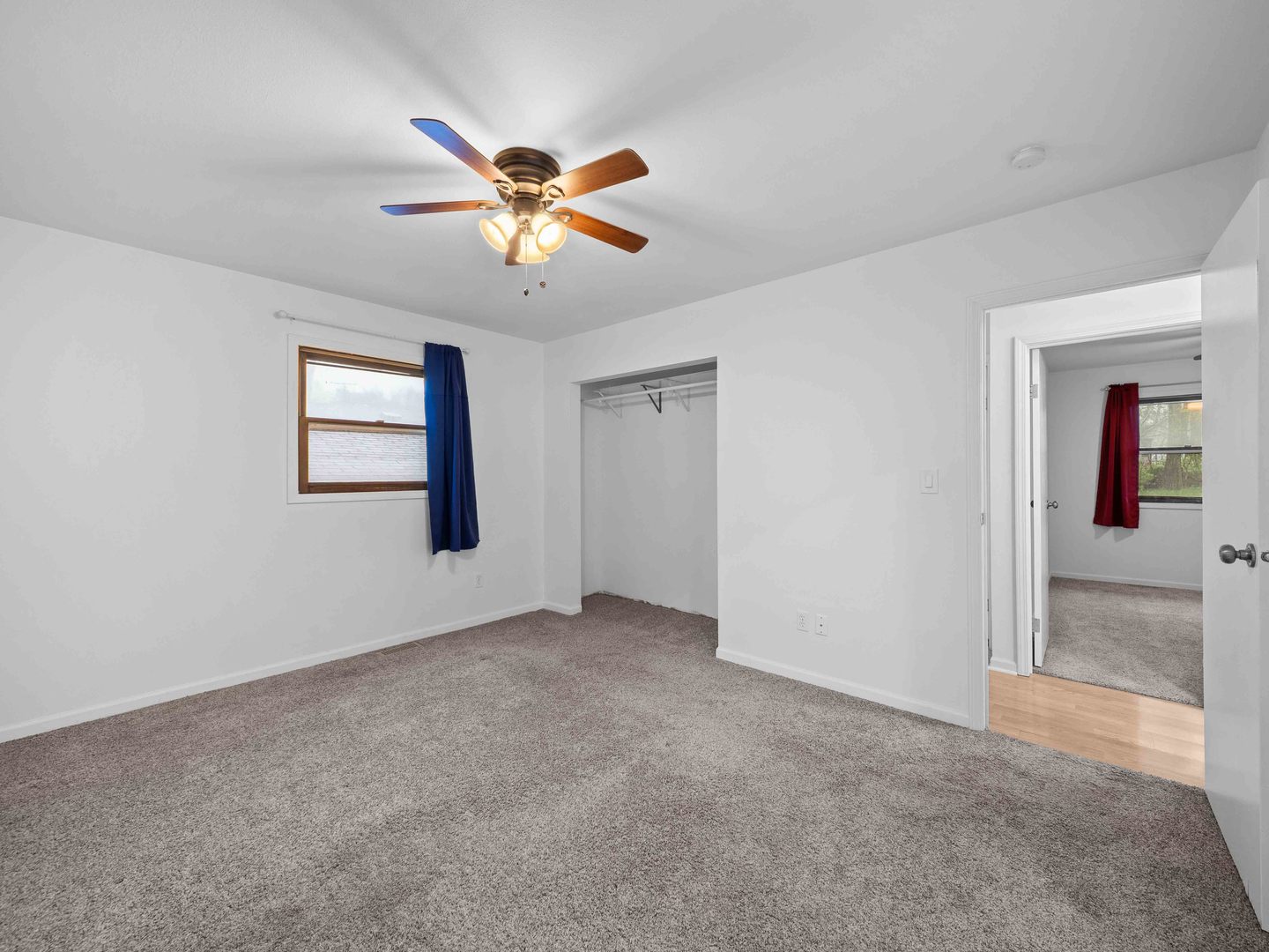 38025 N Lee Avenue, Spring Grove, IL 60081