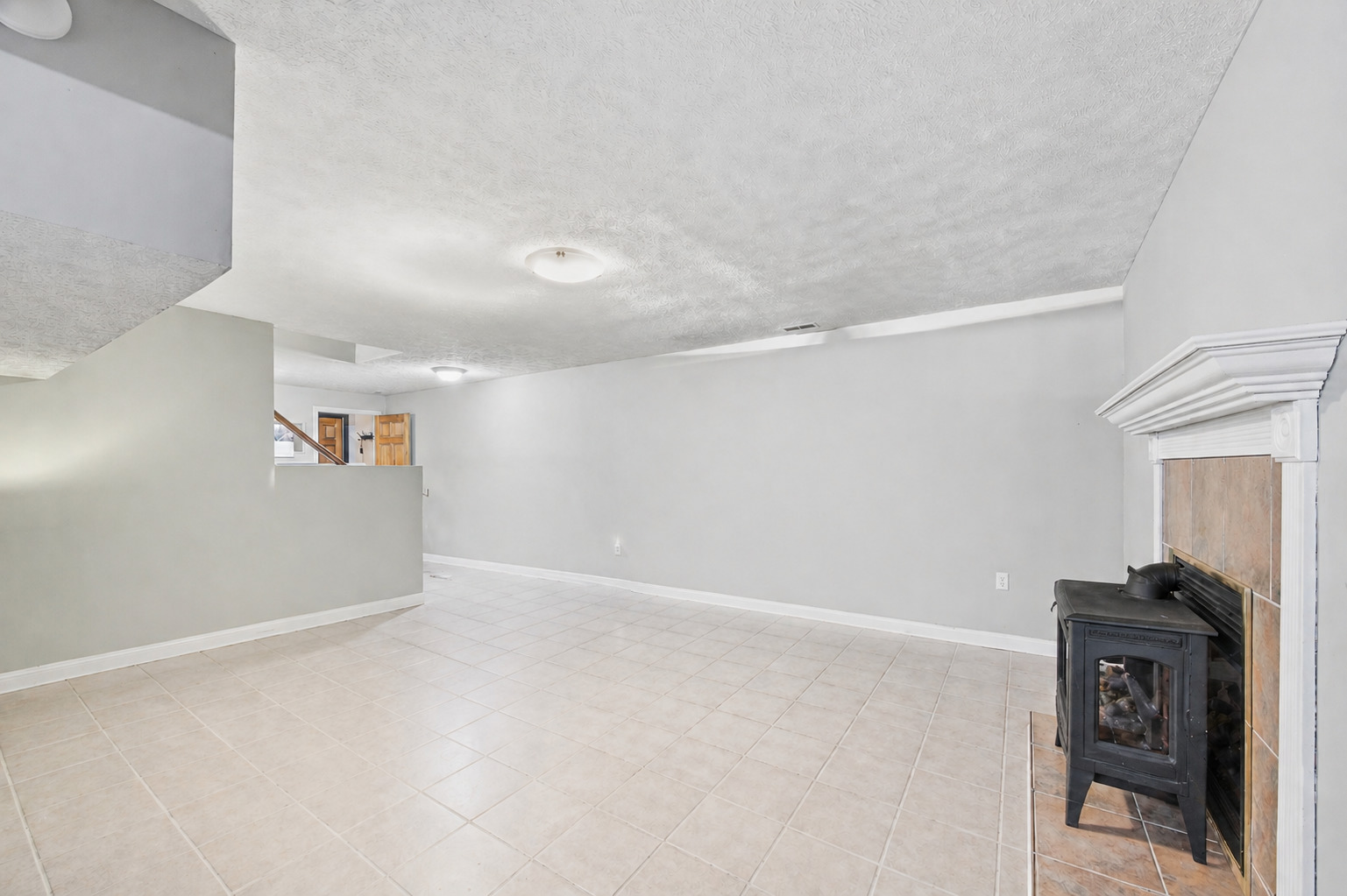 2 Bandecon Way, Bloomington, IL 61704