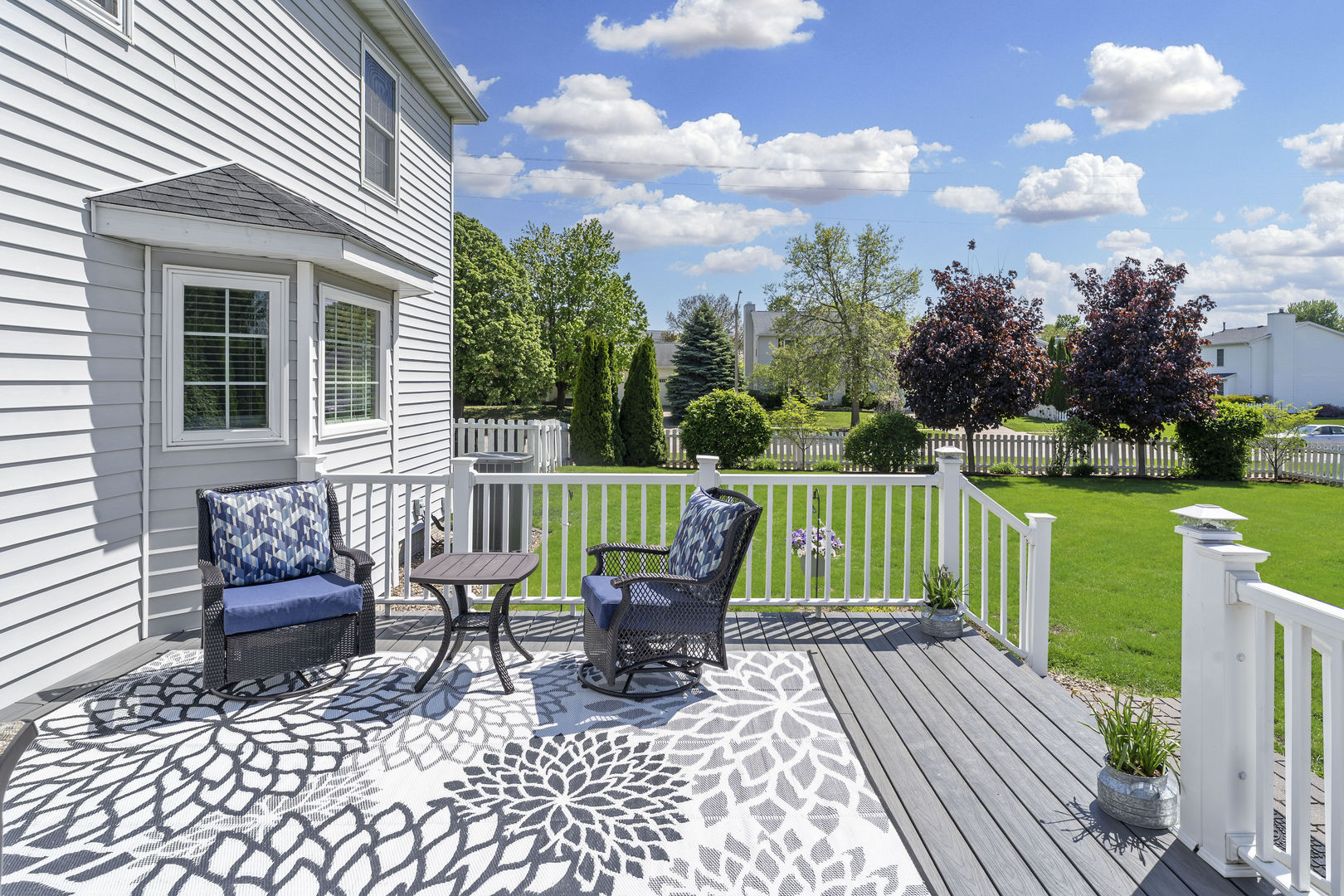 2 Bandecon Way, Bloomington, IL 61704