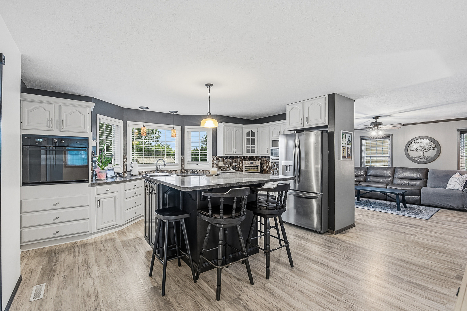 2 Bandecon Way, Bloomington, IL 61704