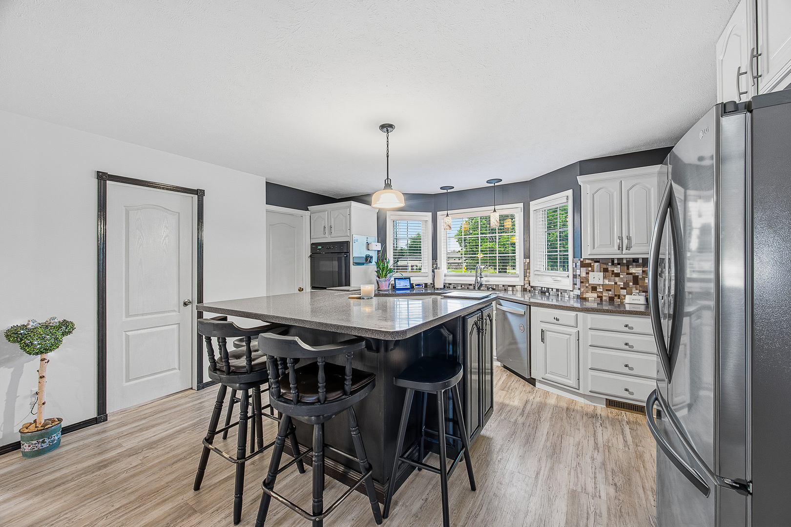 2 Bandecon Way, Bloomington, IL 61704