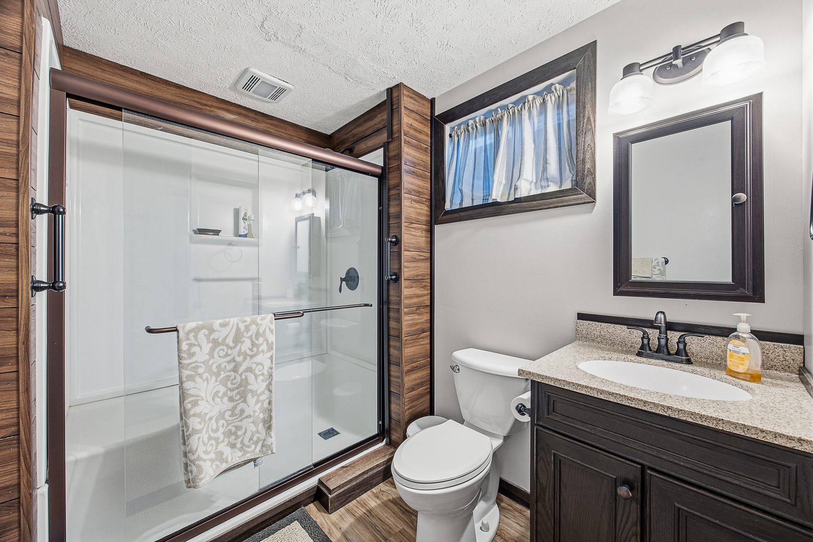 2 Bandecon Way, Bloomington, IL 61704