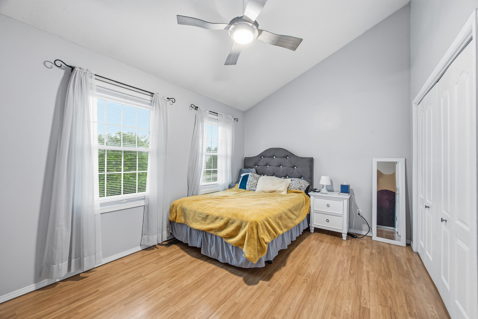 2 Bandecon Way, Bloomington, IL 61704