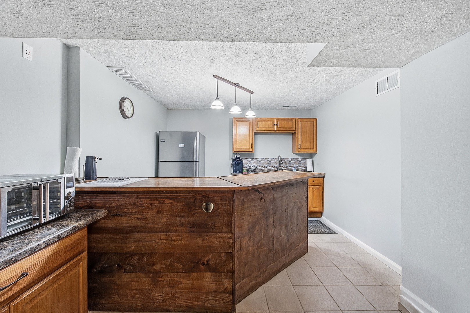 2 Bandecon Way, Bloomington, IL 61704