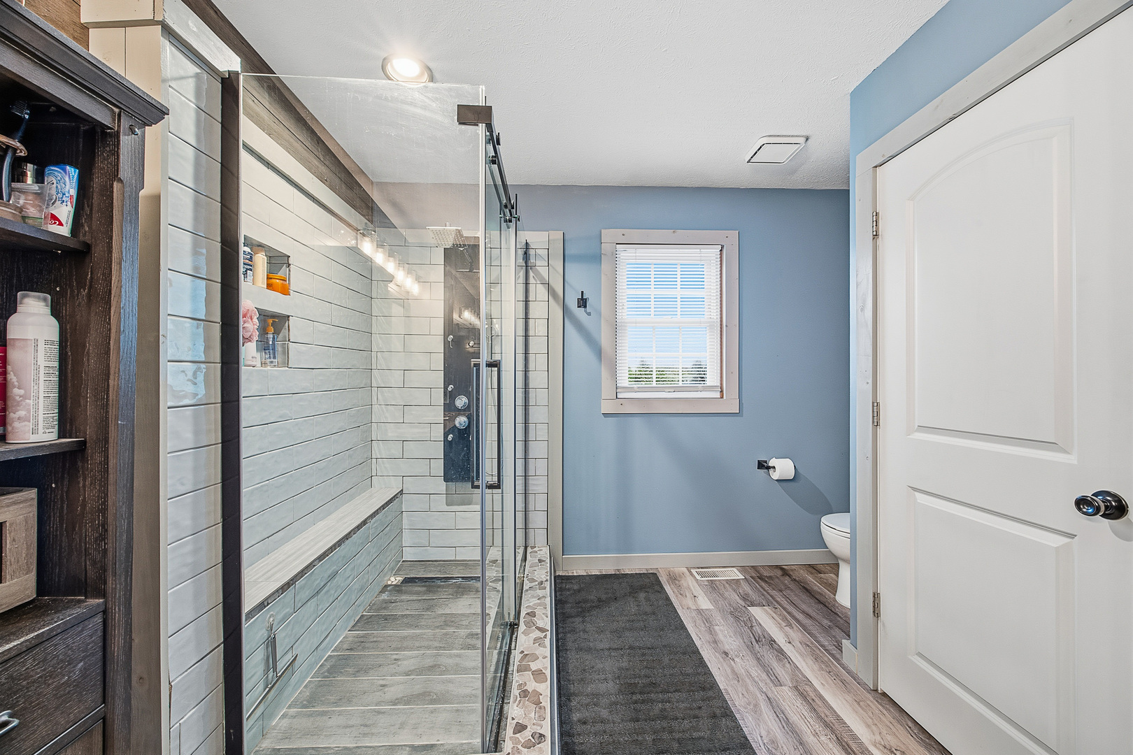 2 Bandecon Way, Bloomington, IL 61704