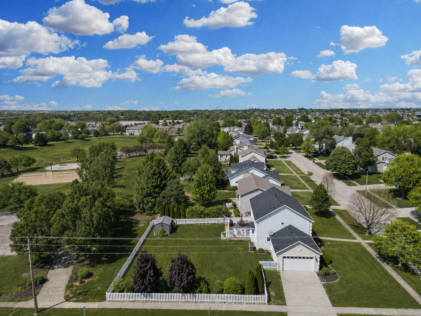 2 Bandecon Way, Bloomington, IL 61704