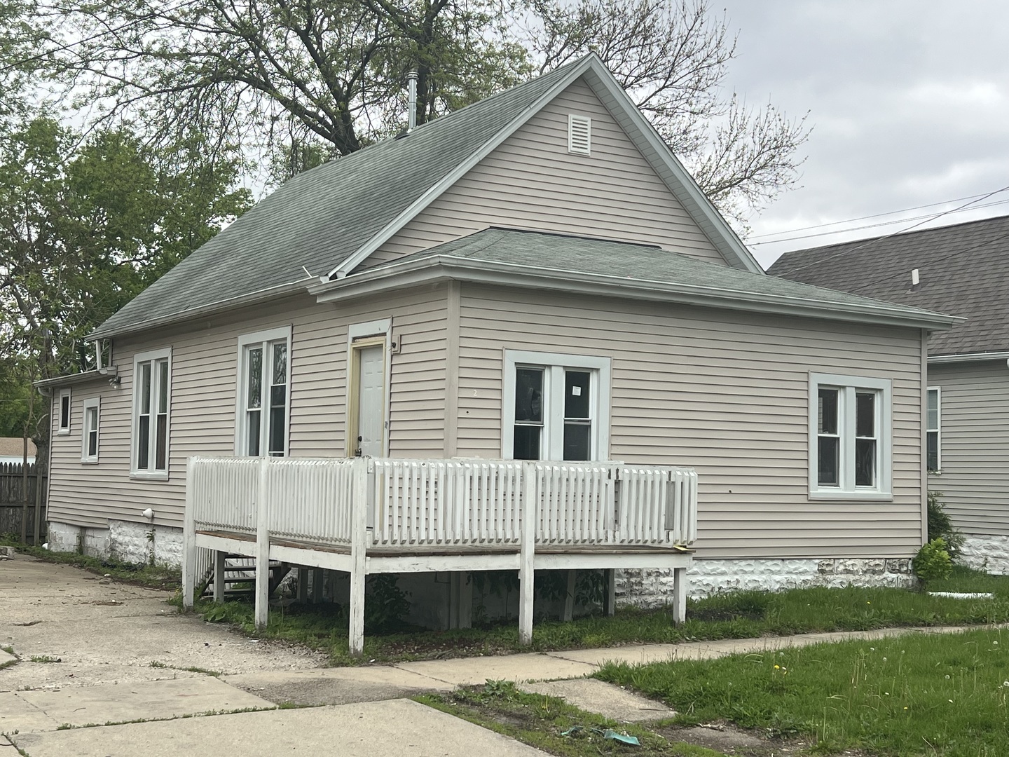 429 E Locust Street, Kankakee, IL 60901