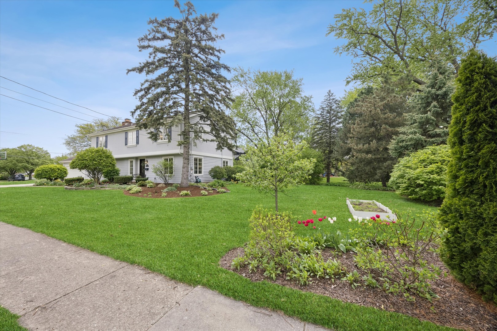 698 N Kenilworth Avenue, Glen Ellyn, IL 60137