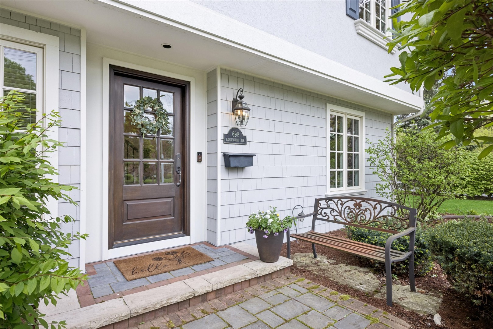 698 N Kenilworth Avenue, Glen Ellyn, IL 60137