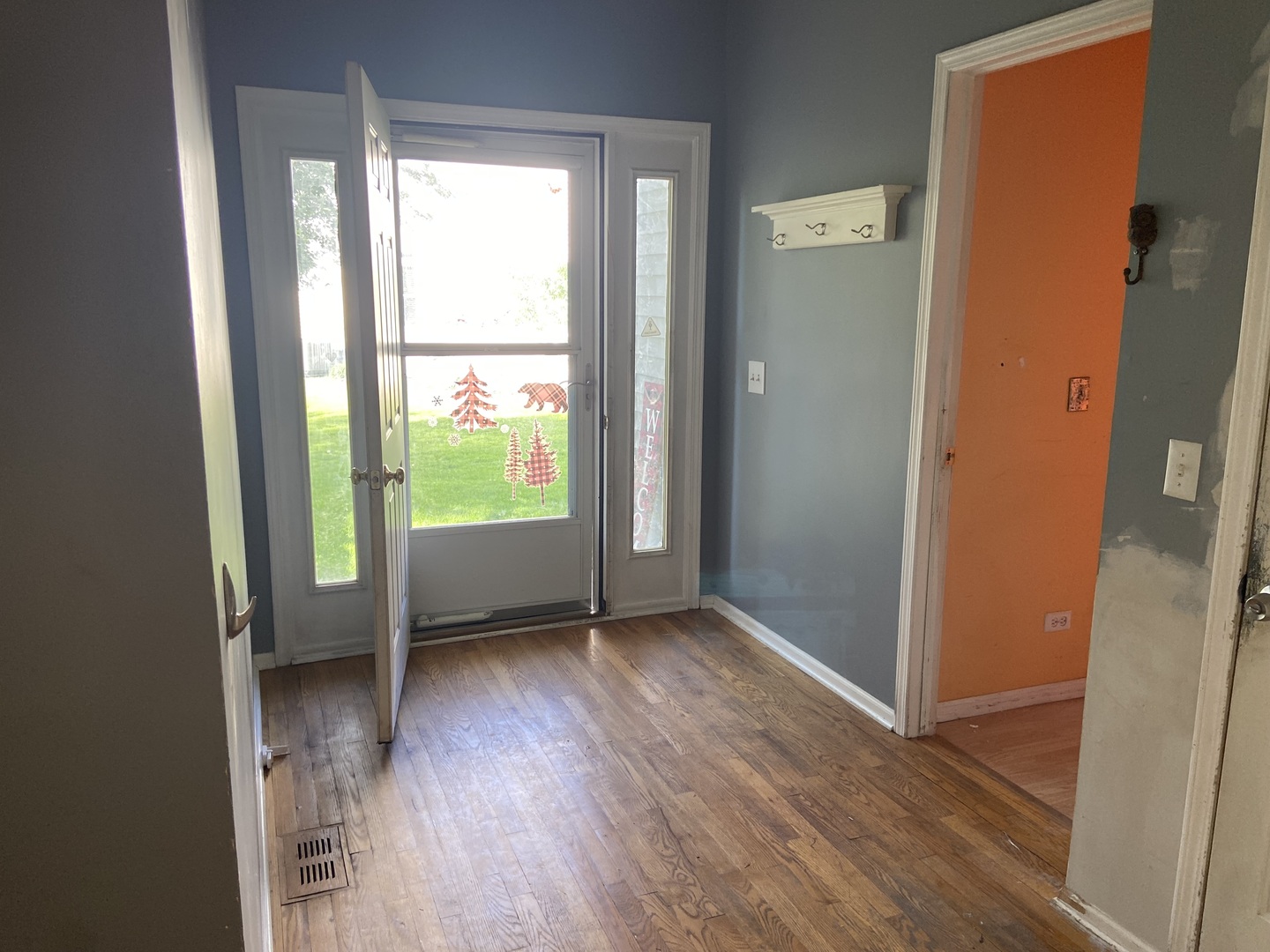 586 Chestnut Drive, Oswego, IL 60543