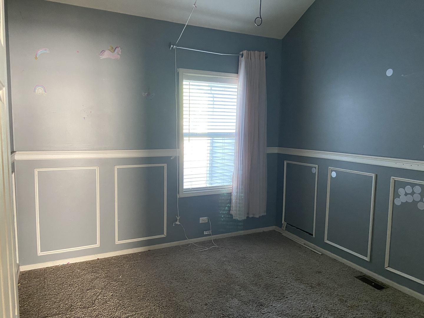 586 Chestnut Drive, Oswego, IL 60543