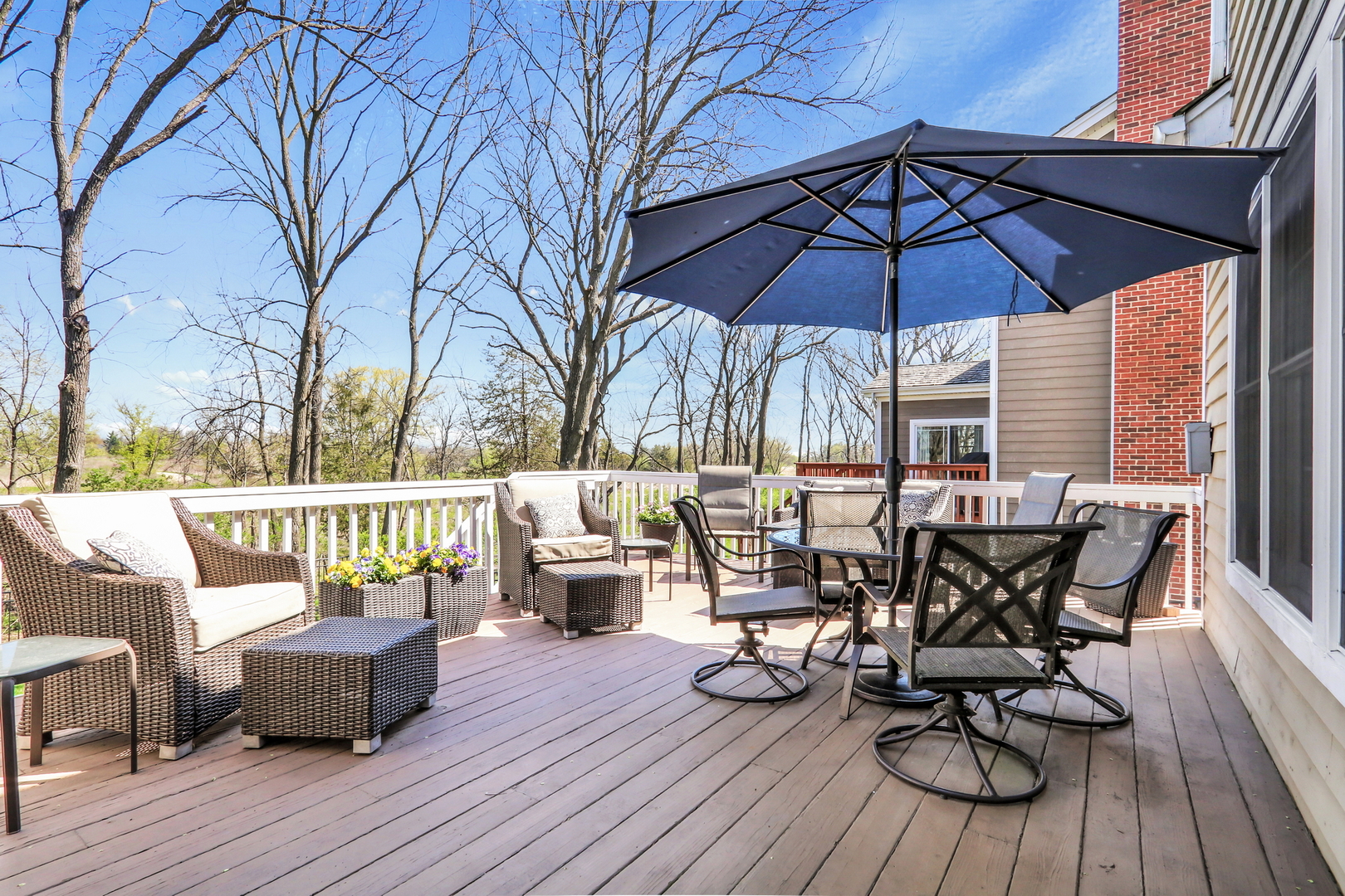 2890 TRAIL CREST Lane, Lindenhurst, IL 60046