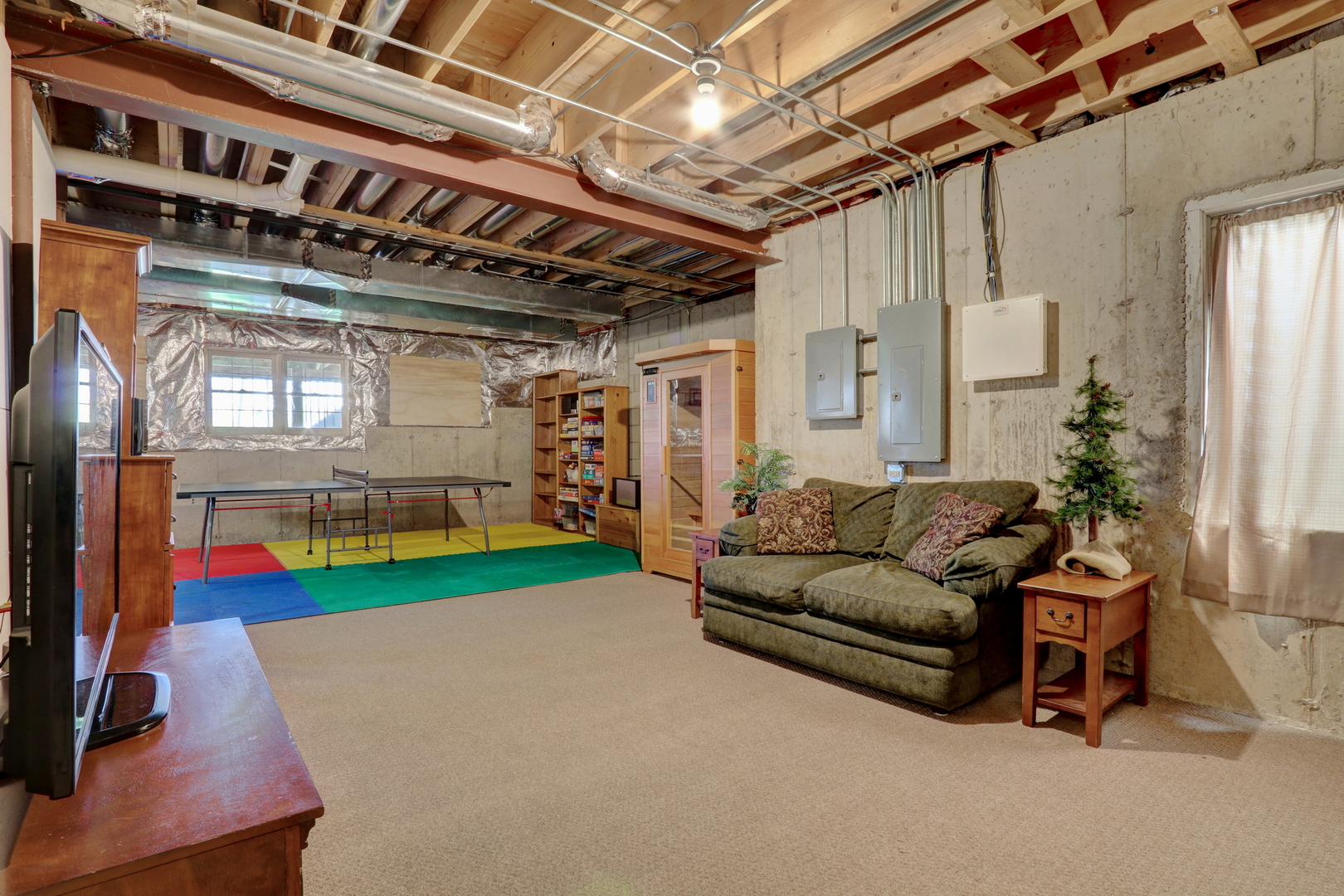 2890 TRAIL CREST Lane, Lindenhurst, IL 60046