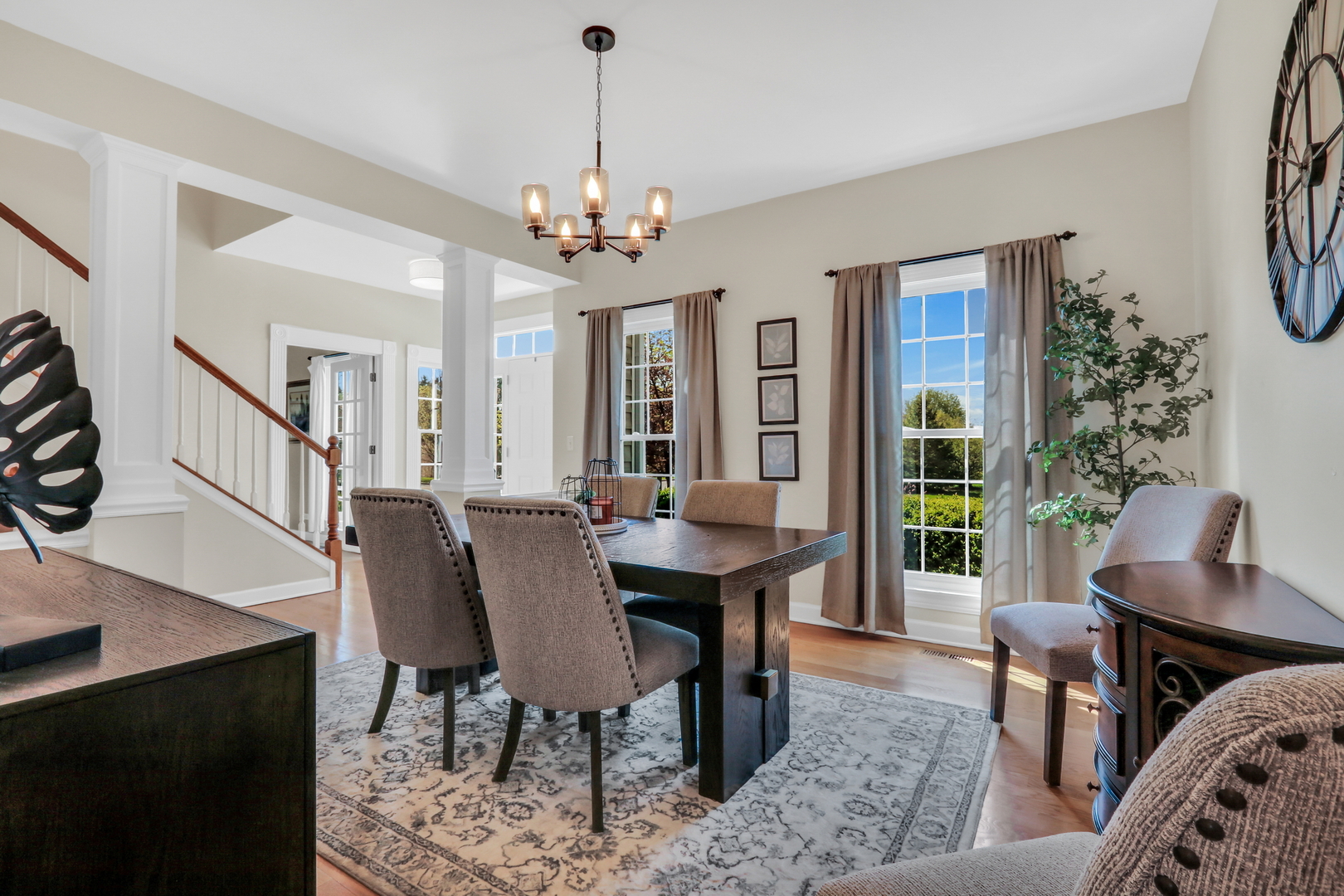 2890 TRAIL CREST Lane, Lindenhurst, IL 60046