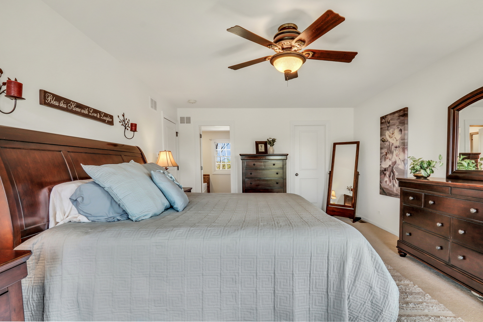 2890 TRAIL CREST Lane, Lindenhurst, IL 60046