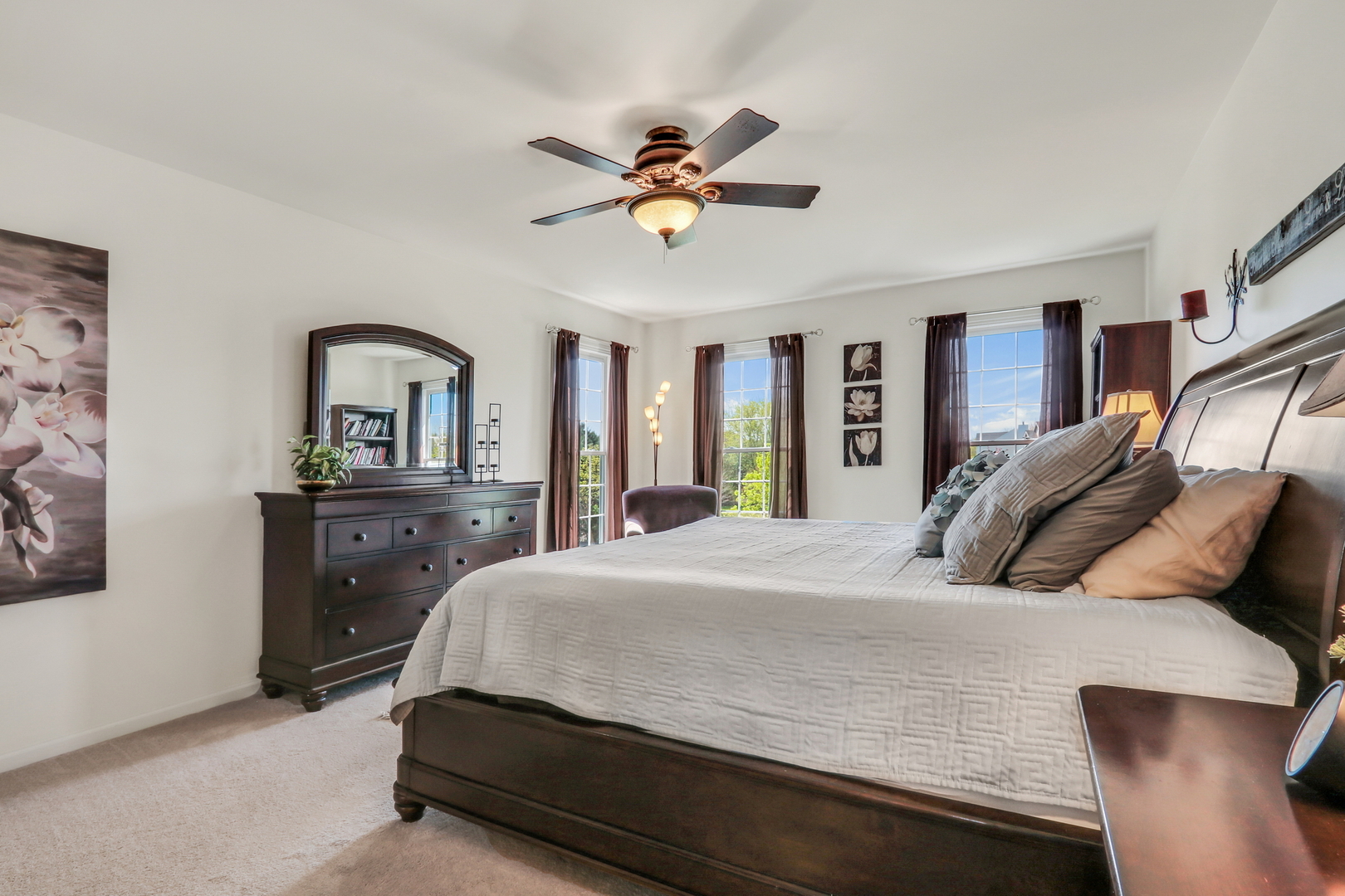 2890 TRAIL CREST Lane, Lindenhurst, IL 60046