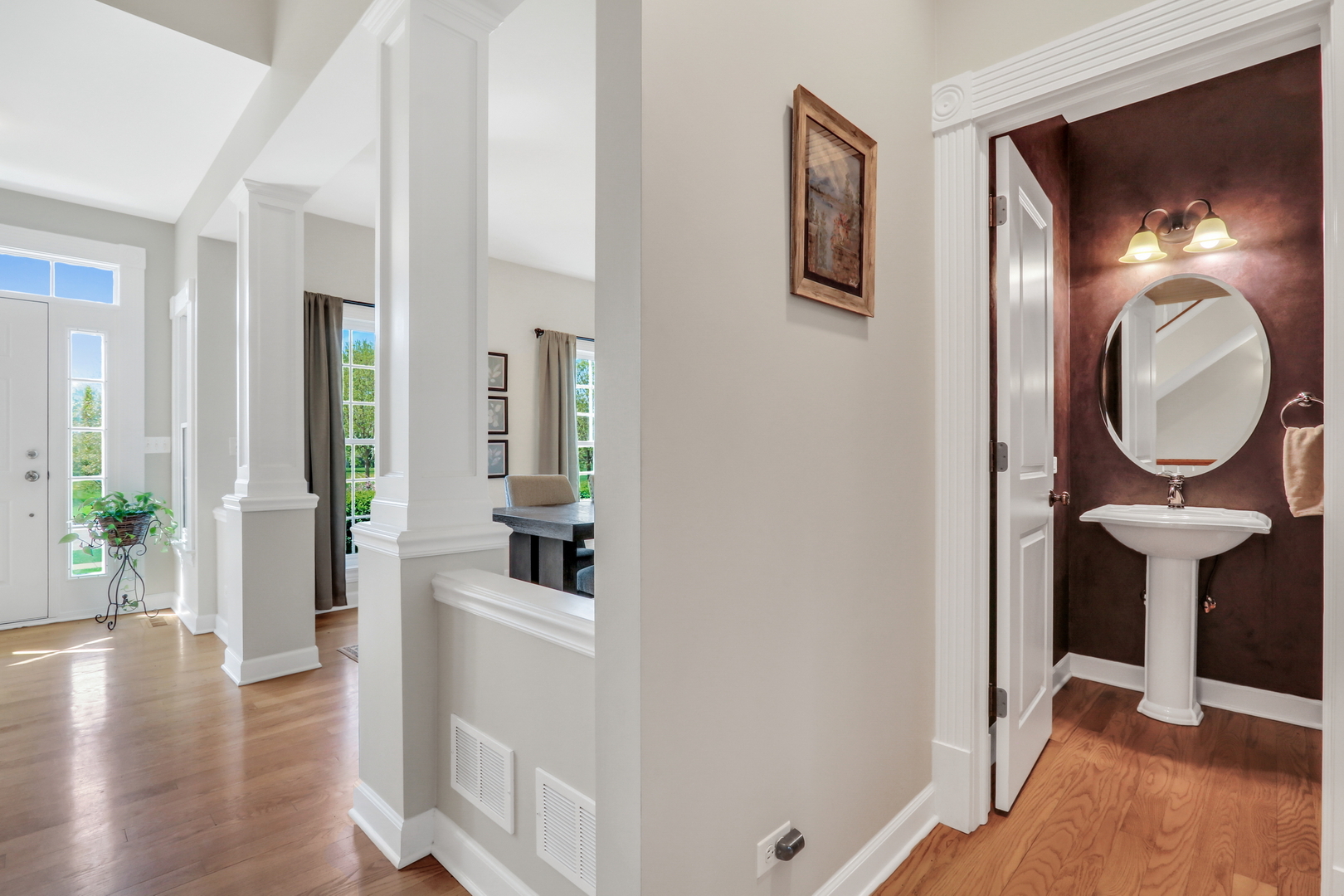 2890 TRAIL CREST Lane, Lindenhurst, IL 60046