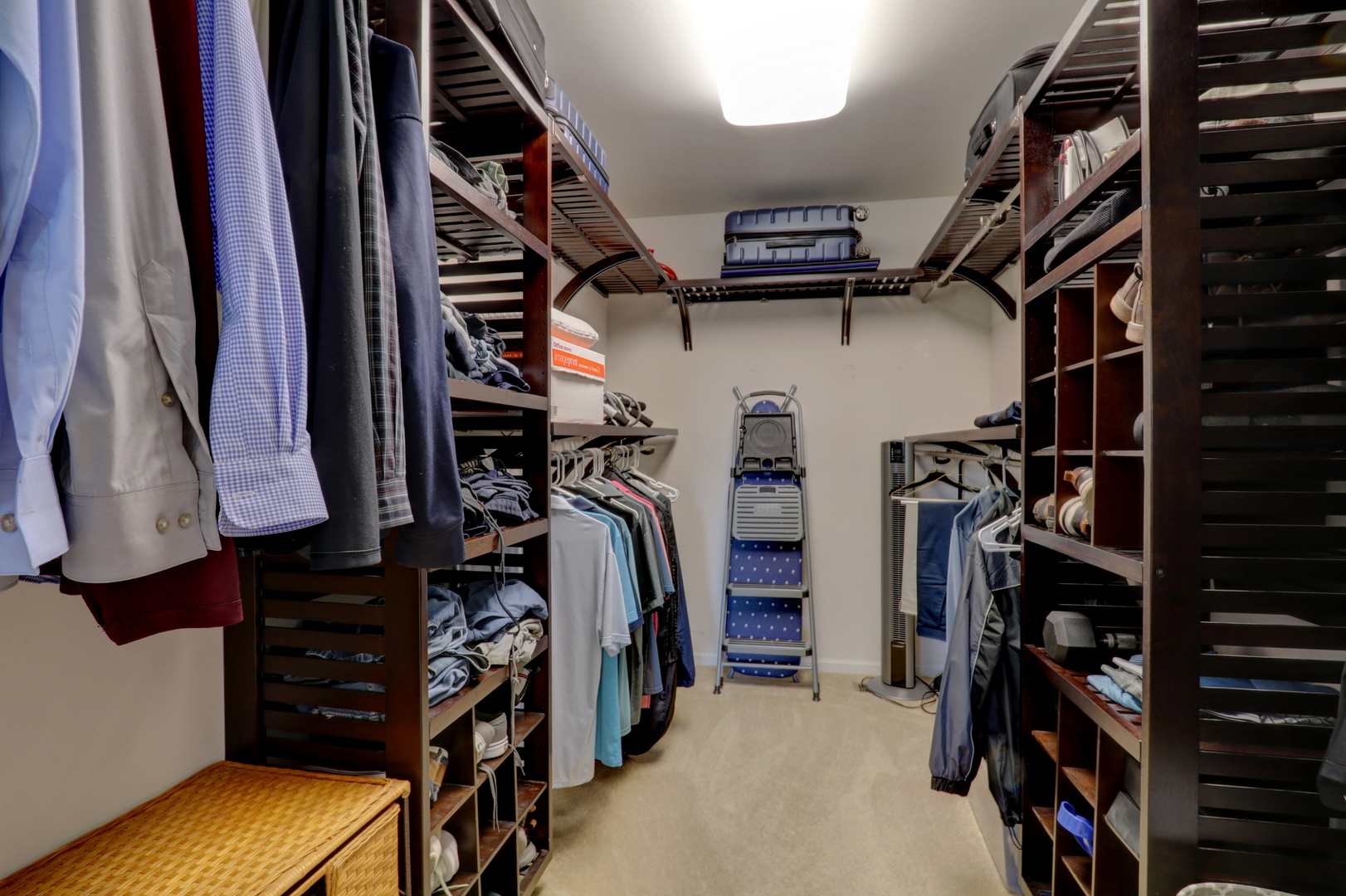 2890 TRAIL CREST Lane, Lindenhurst, IL 60046